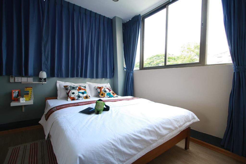 15Th Street @ Downtown Yangon Hotel Exterior photo